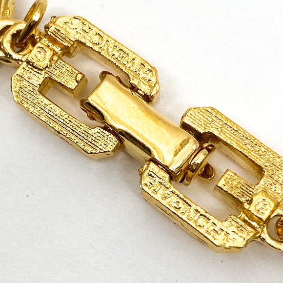GIVENCHY Vintage Gold Tone Logo Link Necklace - Picture 10 of 10